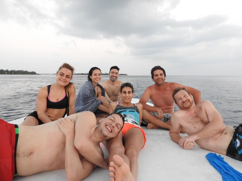 Natural Surf House Hostel Himmafushi Luaran gambar